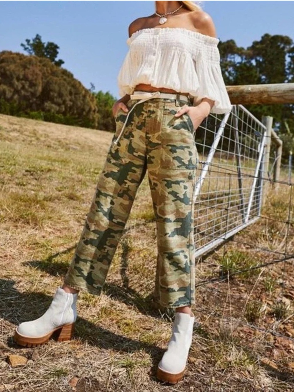 Free People Remy Camo Pant in Moss Size 26